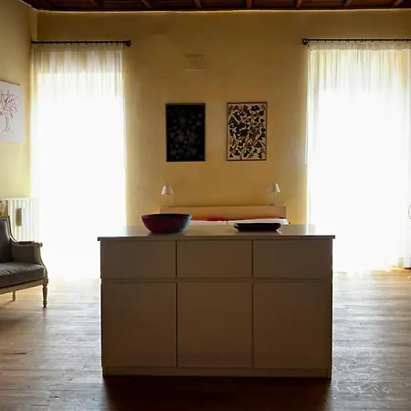 La Casa Di Mina *